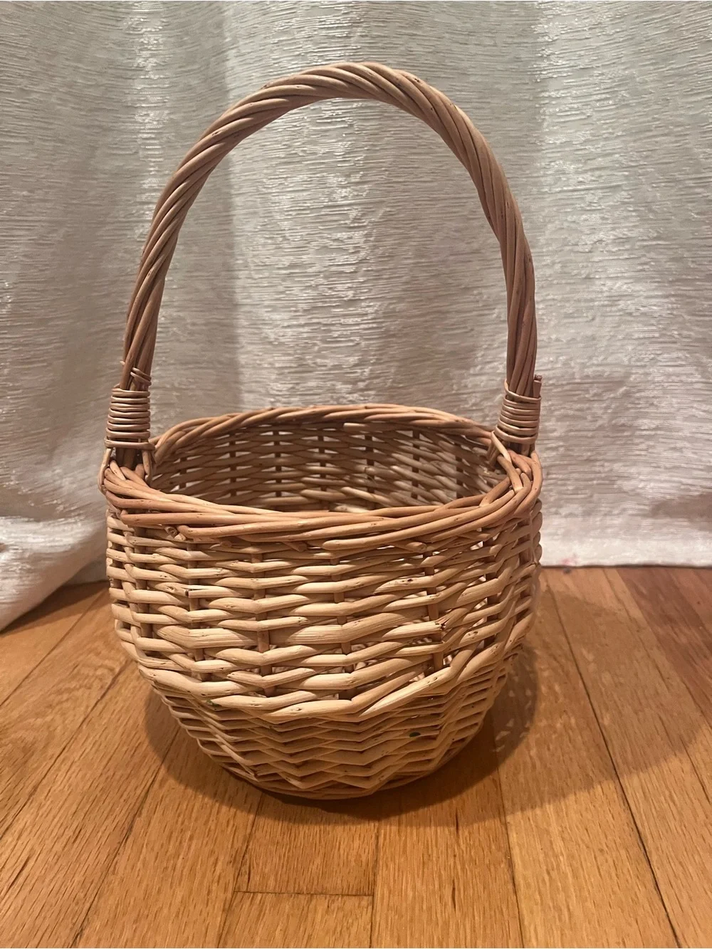 Vintage Wicker Market Basket Round Handwoven Rattan Boho Farmhouse Decor Handle!
